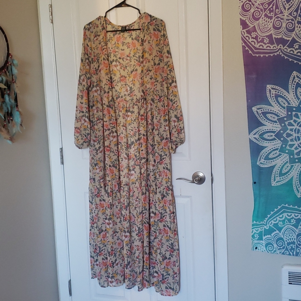 Floral Print Tiered Duster